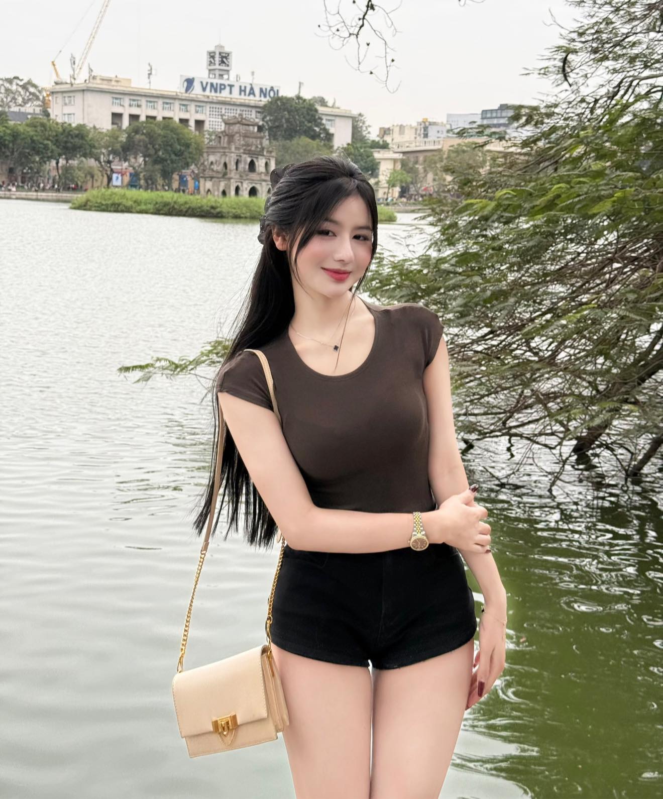 天美果冻传媒